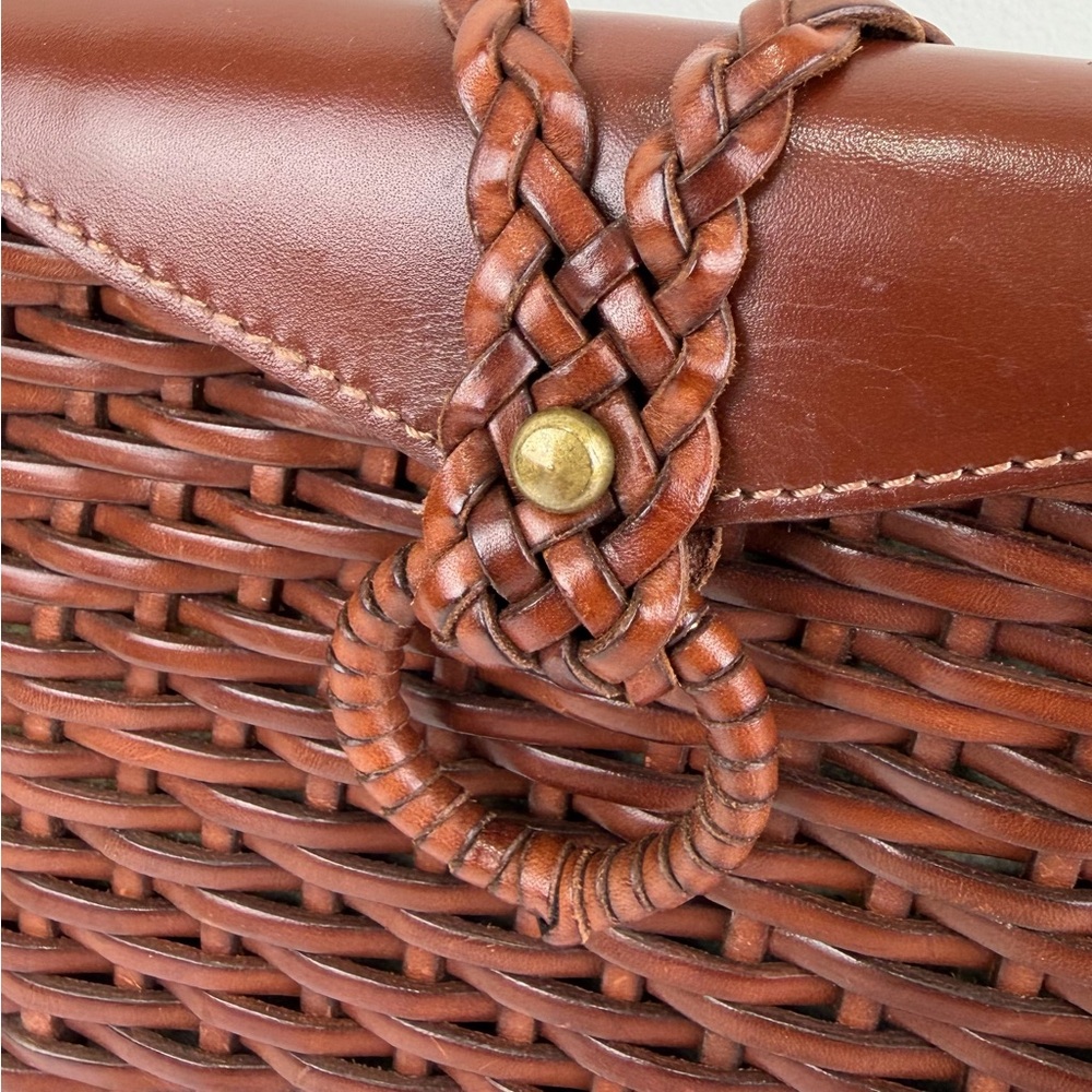 Woven Brown Clutch with Braided Ring Accent - Picture 3 of 15